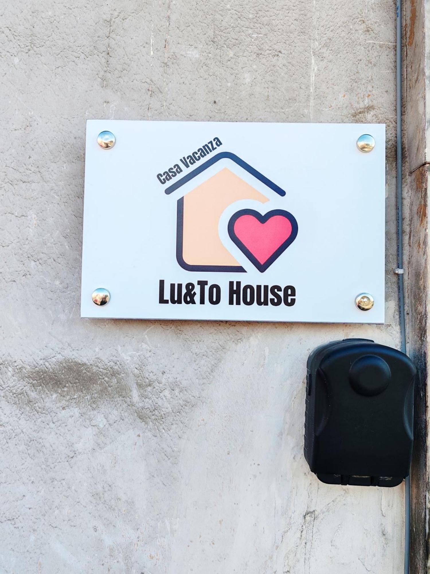 Lu&To House Catania Apartman Kültér fotó